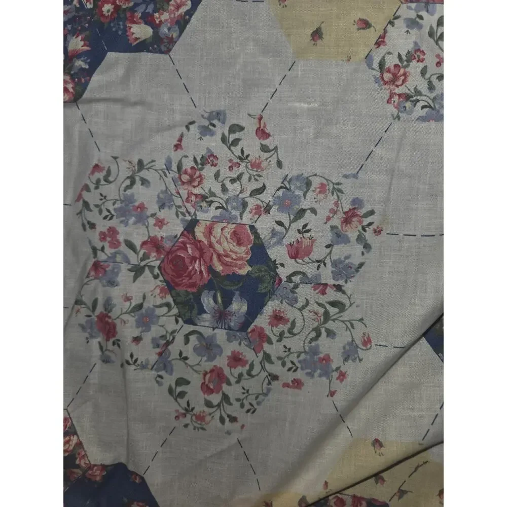 Vintage Wamsutta Grandmother's Flower Garden Fabric Quilting 2 Yards